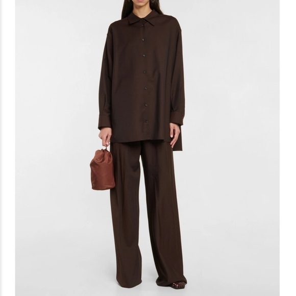 The Row Sporty Pouch - Picture 7 of 11